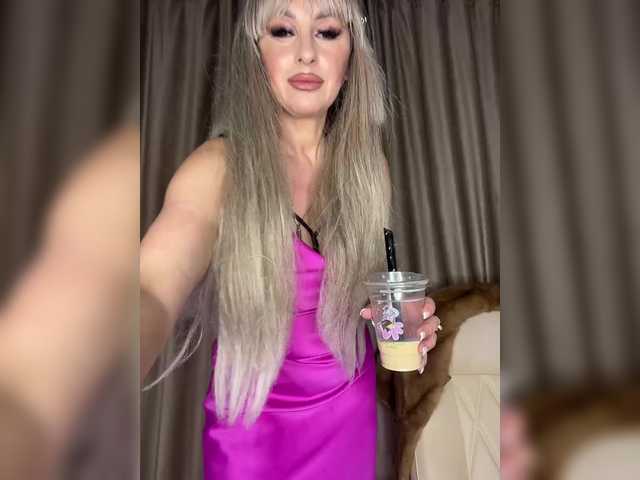 Alia666BFD live cam on BongaCams