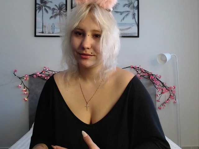 Martela-meri live cam on BongaCams