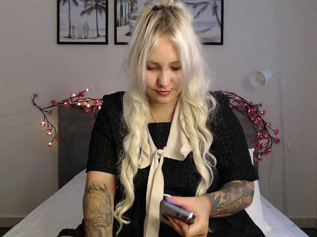 Martela-meri live cam on BongaCams