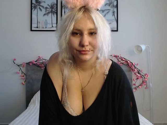 Martela-meri live cam on BongaCams