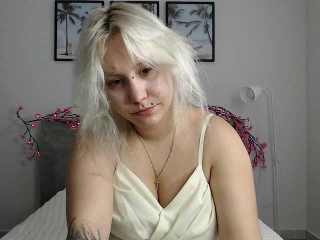 Martela-meri live cam on BongaCams
