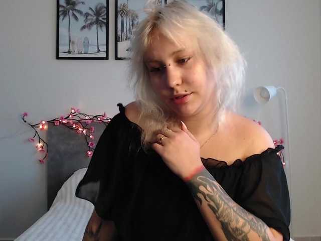 Martela-meri live cam on BongaCams