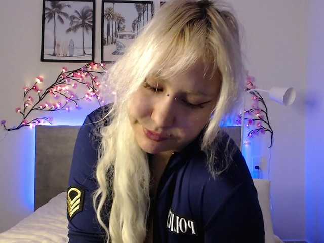 Martela-meri live cam on BongaCams