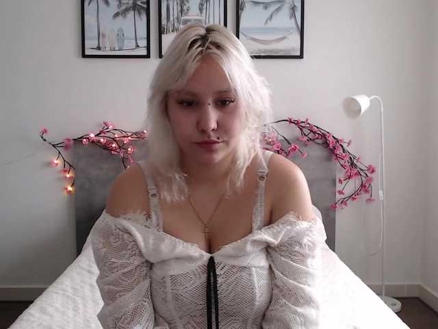 Martela-meri live cam on BongaCams