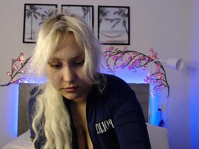 Martela-meri live cam on BongaCams