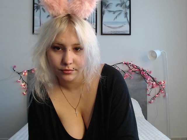 Martela-meri live cam on BongaCams