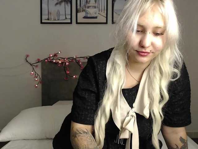 Martela-meri live cam on BongaCams