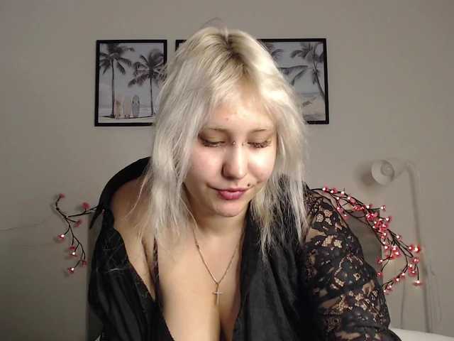 Martela-meri live cam on BongaCams
