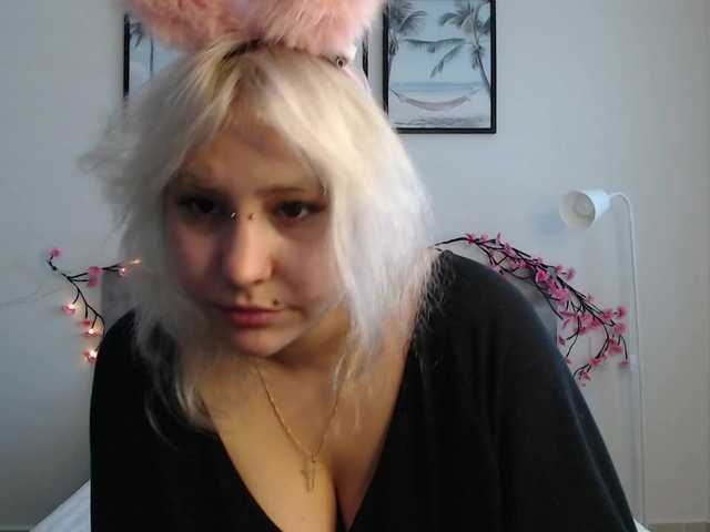 Martela-meri live cam on BongaCams