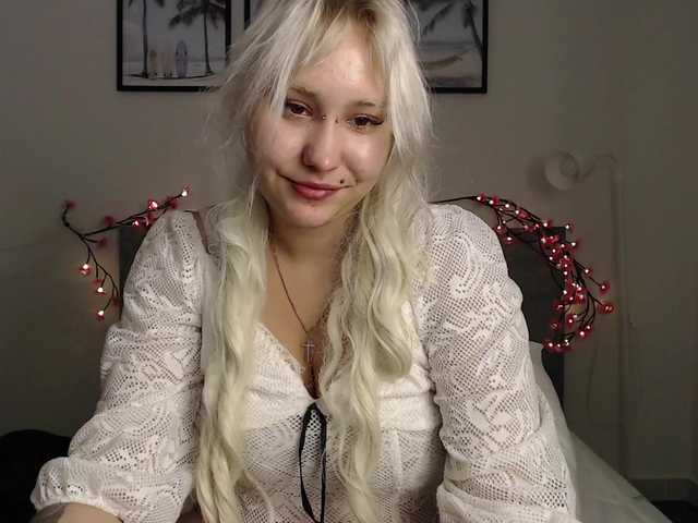 Martela-meri live cam on BongaCams