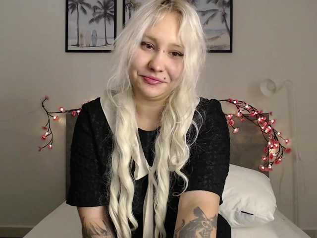 Martela-meri live cam on BongaCams