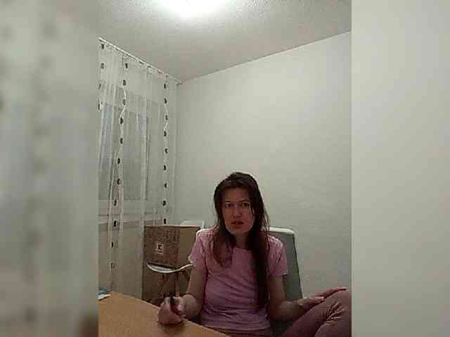 -covid-19-'s cam show statistics and live stream