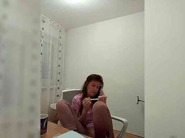 -COVID-19-'s webcam live show