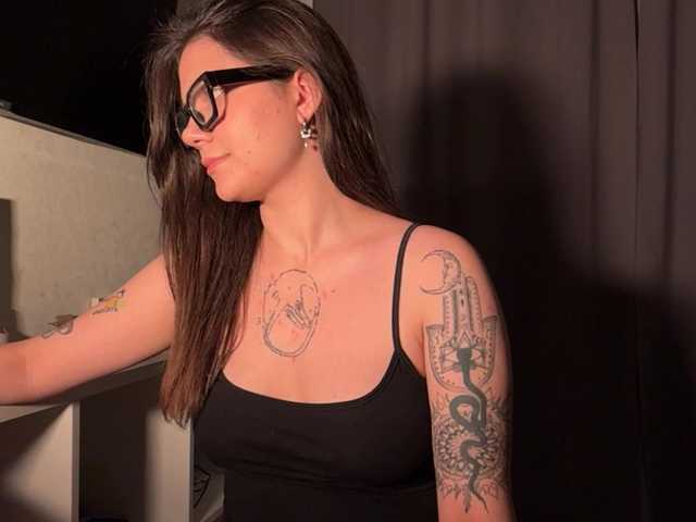 MisskyKiss live cam on BongaCams