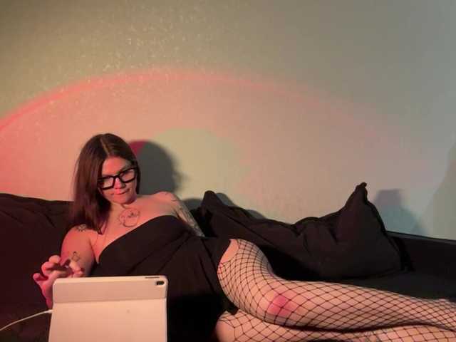MisskyKiss live cam on BongaCams