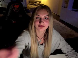 MissyKissy Porn Show