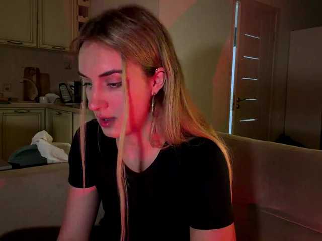 MissyKissy live cam on BongaCams