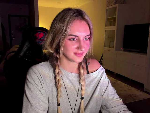 MissyKissy live cam on BongaCams