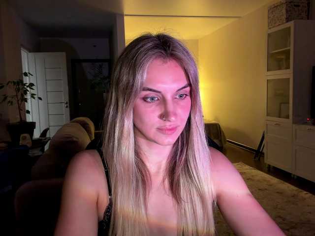 MissyKissy live cam on BongaCams