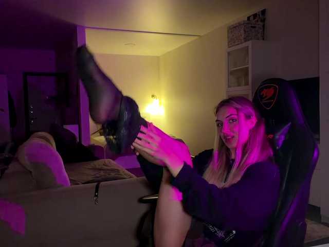 MissyKissy live cam on BongaCams