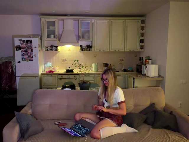MissyKissy live cam on BongaCams