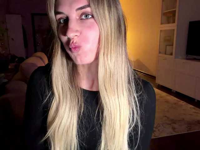 MissyKissy webcam