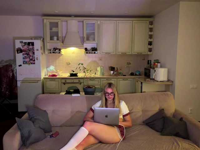 MissyKissy live cam on BongaCams