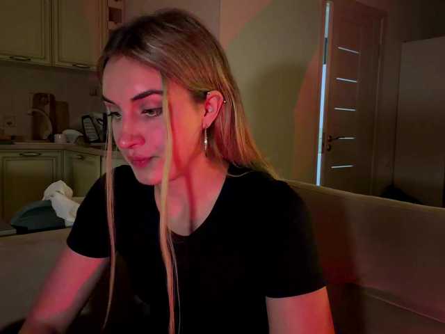 MissyKissy live cam on BongaCams