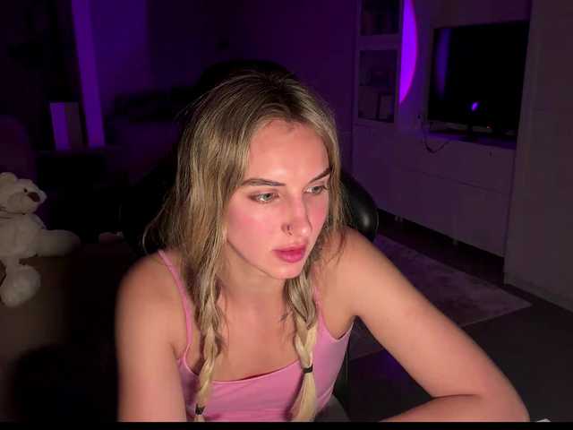 MissyKissy live cam on BongaCams