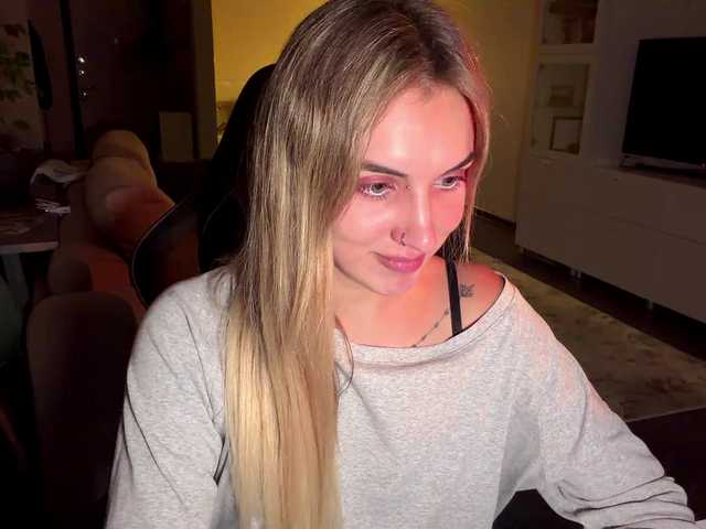 MissyKissy live cam on BongaCams