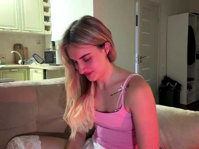 MissyKissy live cam on BongaCams