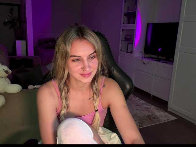 MissyKissy live cam on BongaCams