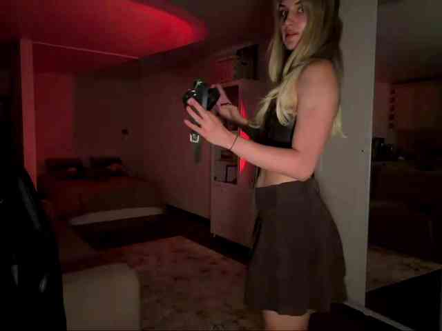 MissyKissy webcam