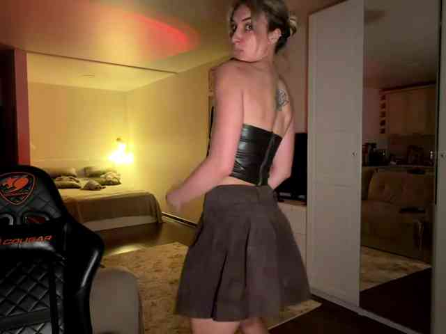 MissyKissy webcam
