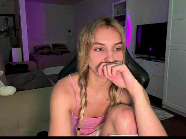 MissyKissy webcam