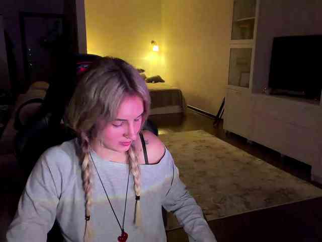 MissyKissy webcam