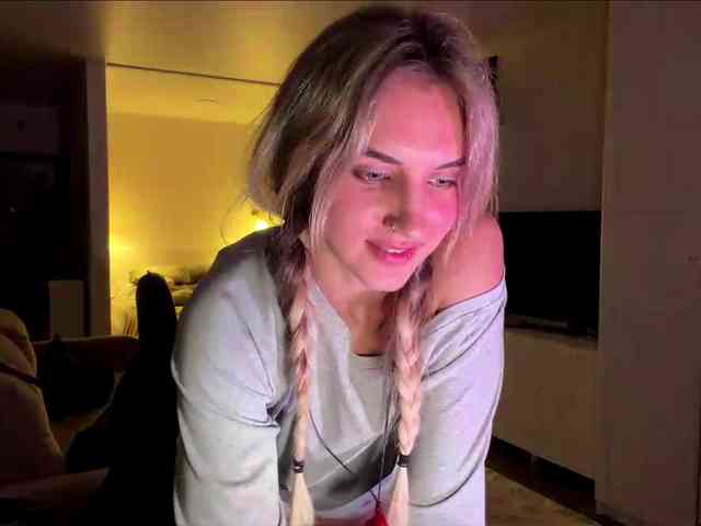MissyKissy webcam