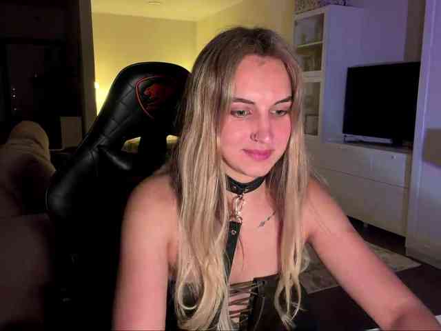 MissyKissy webcam