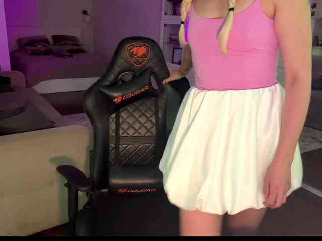 MissyKissy webcam