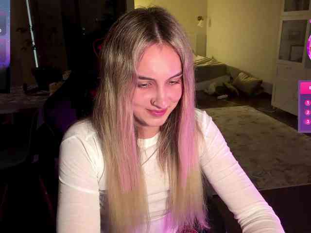 MissyKissy webcam