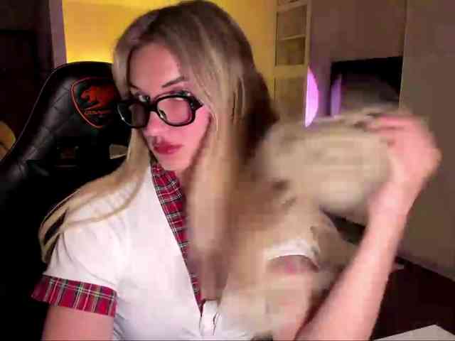 MissyKissy webcam