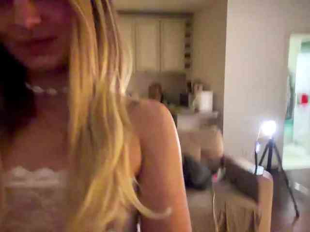MissyKissy webcam