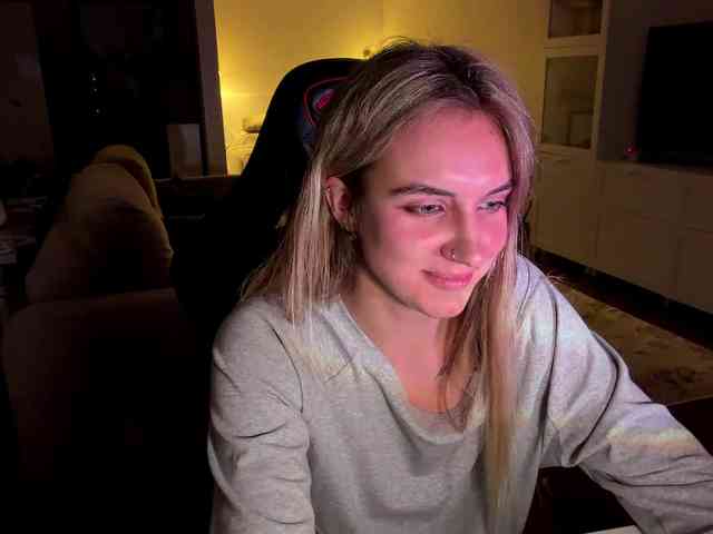 MissyKissy webcam