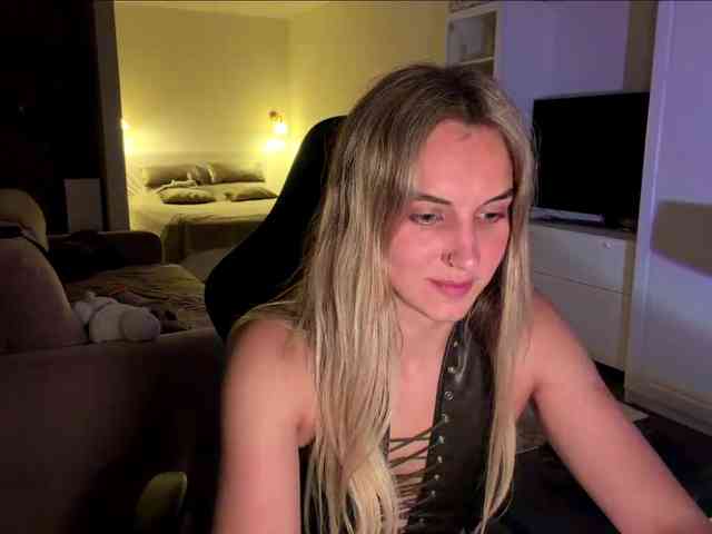 MissyKissy Live Webcam on BongaCams