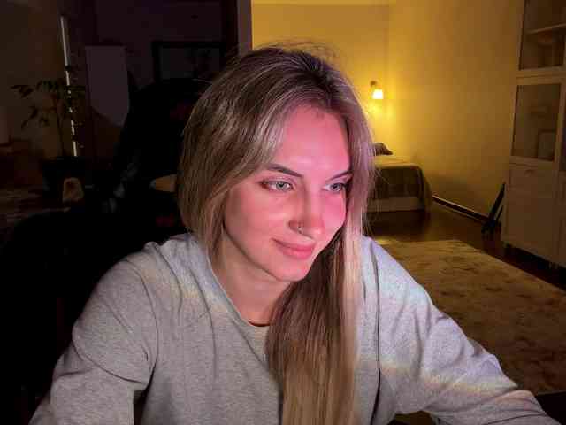 MissyKissy webcam