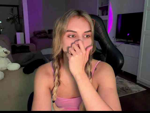 MissyKissy webcam