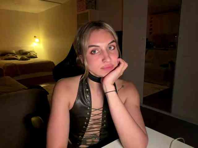 MissyKissy webcam