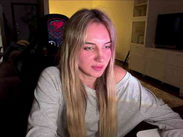 MissyKissy webcam