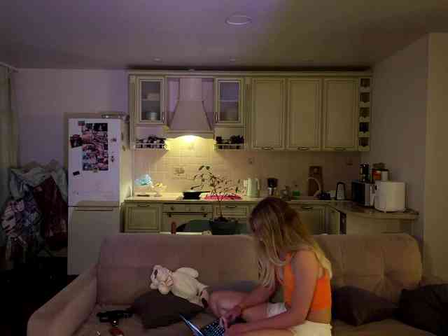 MissyKissy webcam