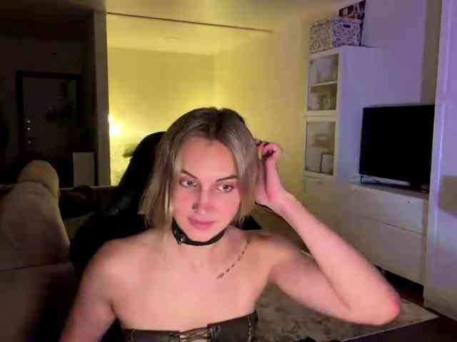 MissyKissy webcam